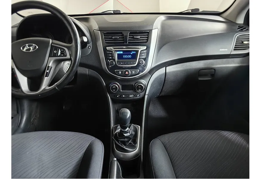 Hyundai Solaris 1.6 MT (123 л.с.) Comfort Серый в АВИЛОН. Слайд №14