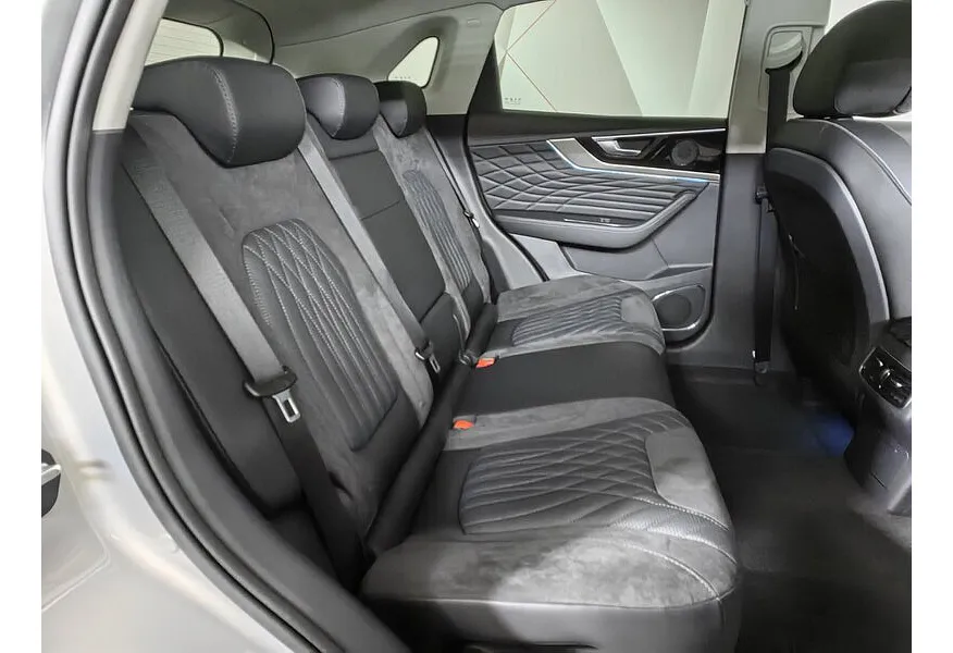 АВИЛОН - Hongqi HS5 2.0 AT 4WD (224 л.с.) Comfort Черный - slide 5