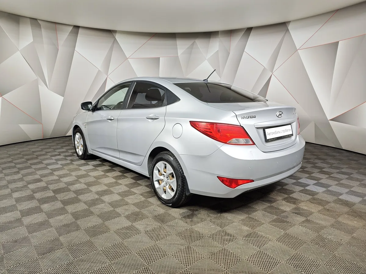 Hyundai Solaris 1.6 AT (123 л.с.) Comfort Серебристый в АВИЛОН. Слайд №4
