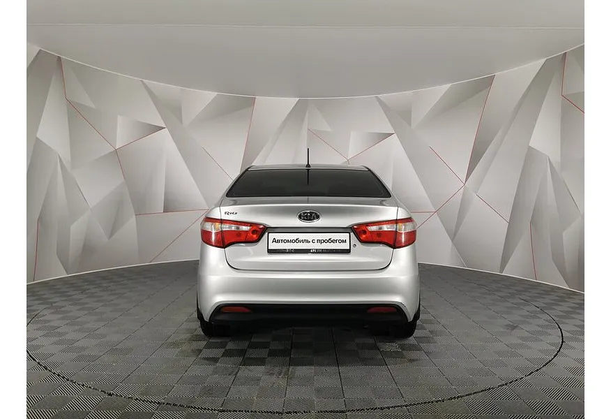 Kia Rio 1.4 MT (107 л.с.) Серебристый в АВИЛОН. Слайд №8