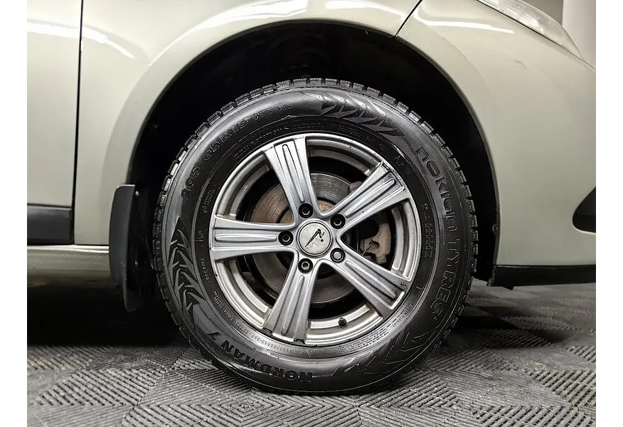 Renault Fluence 1.6 CVT (114 л.с.) Бежевый в АВИЛОН. Слайд №7