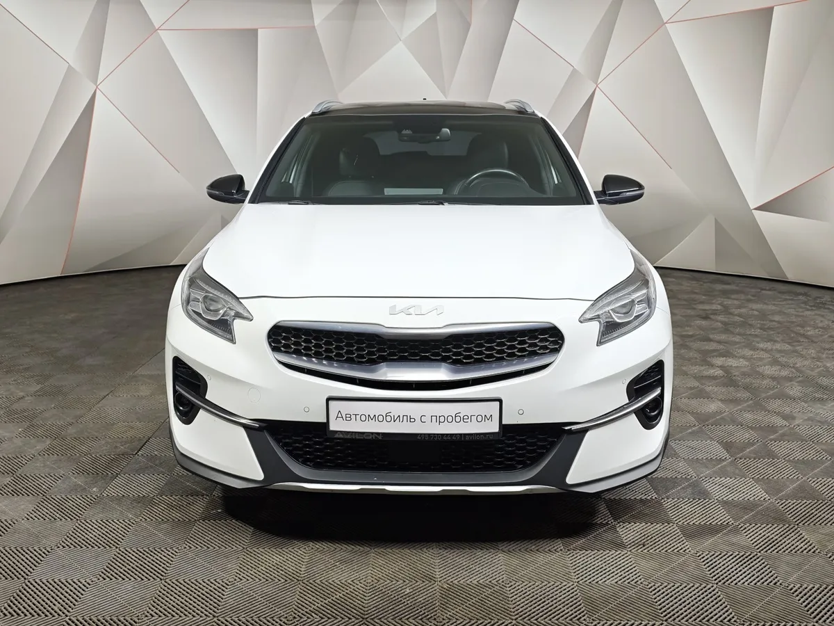 Kia XCeed 1.4 T-GDI (140 л.c.) Premium Plus Белый в АВИЛОН. Слайд №7