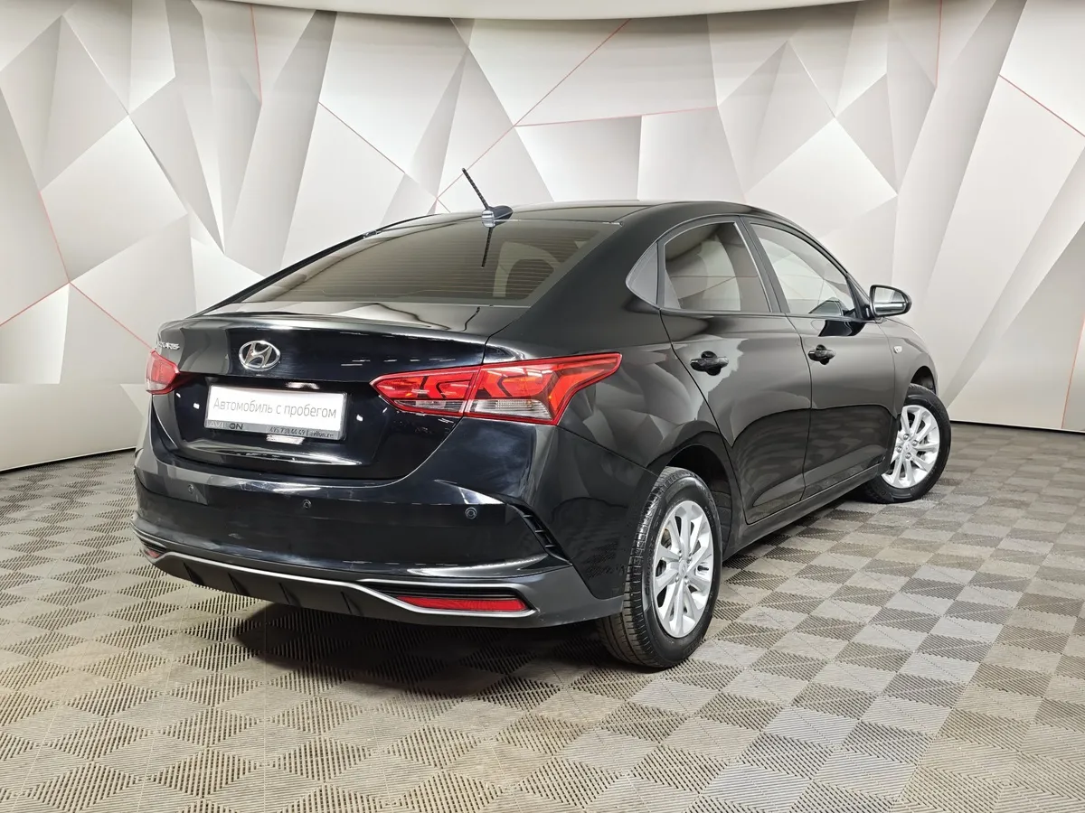 Hyundai Solaris 1.6 AT (123 л.с.) Style Черный в АВИЛОН. Слайд №2