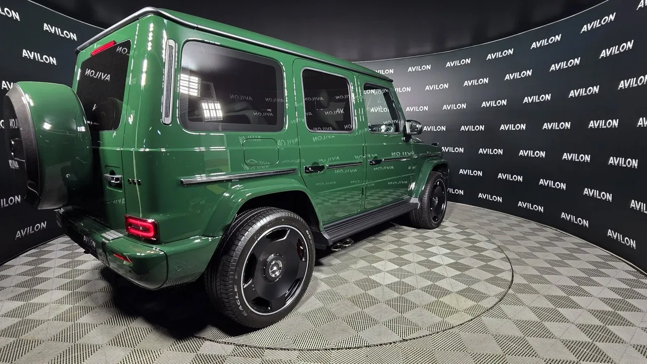 Mercedes-Benz G-Класс G 63 AMG Speedshift 4Matic (585 л.с.) Зеленый в АВИЛОН. Слайд №11