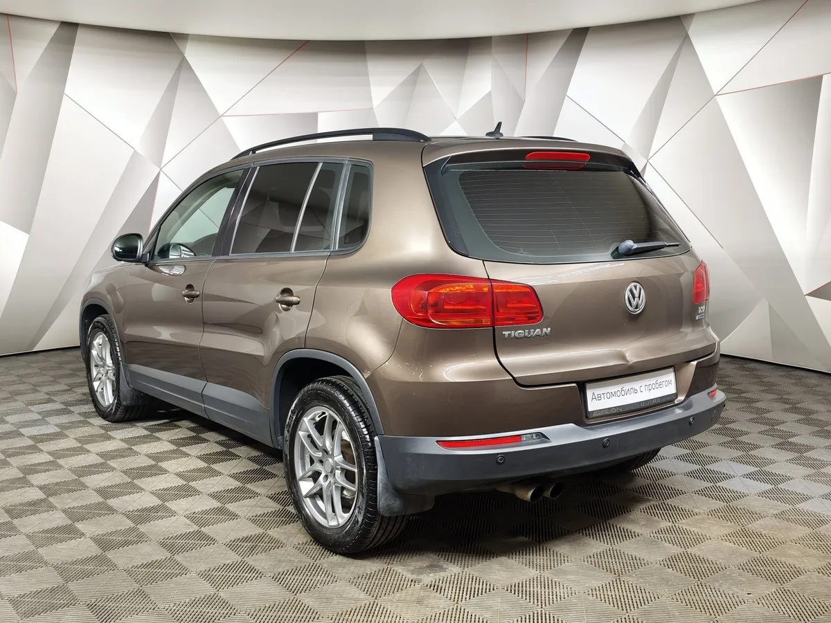 Volkswagen Tiguan 1.4 TSI BlueMotion DSG (150 л.с.) Коричневый в АВИЛОН. Слайд №4