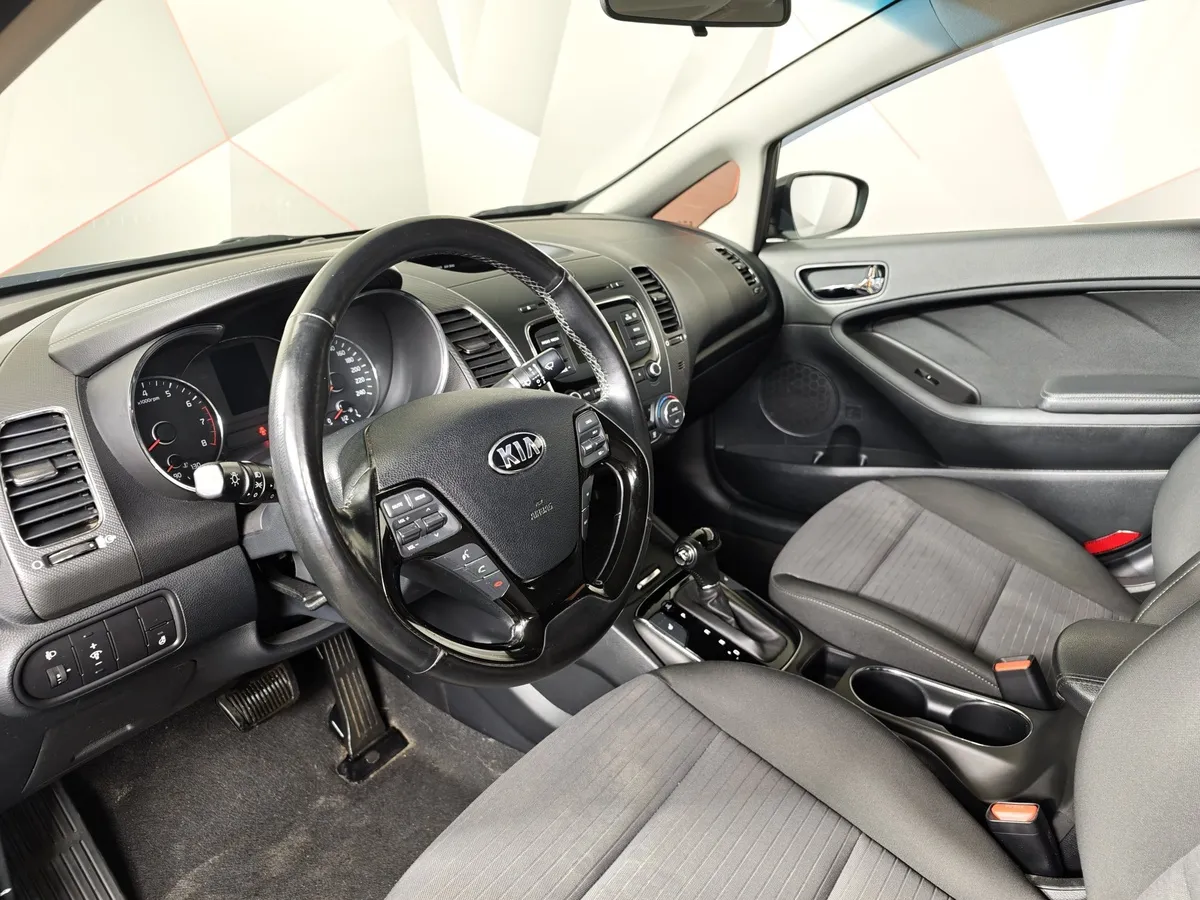Kia Cerato 2.0 AT (150 л.с.) Синий в АВИЛОН. Слайд №19