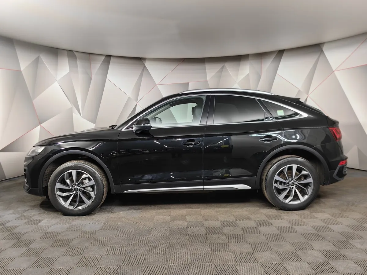 Audi Q5 Sportback 2.0 TFSI S tronic quattro (204 л.с.) Черный в АВИЛОН. Слайд №5