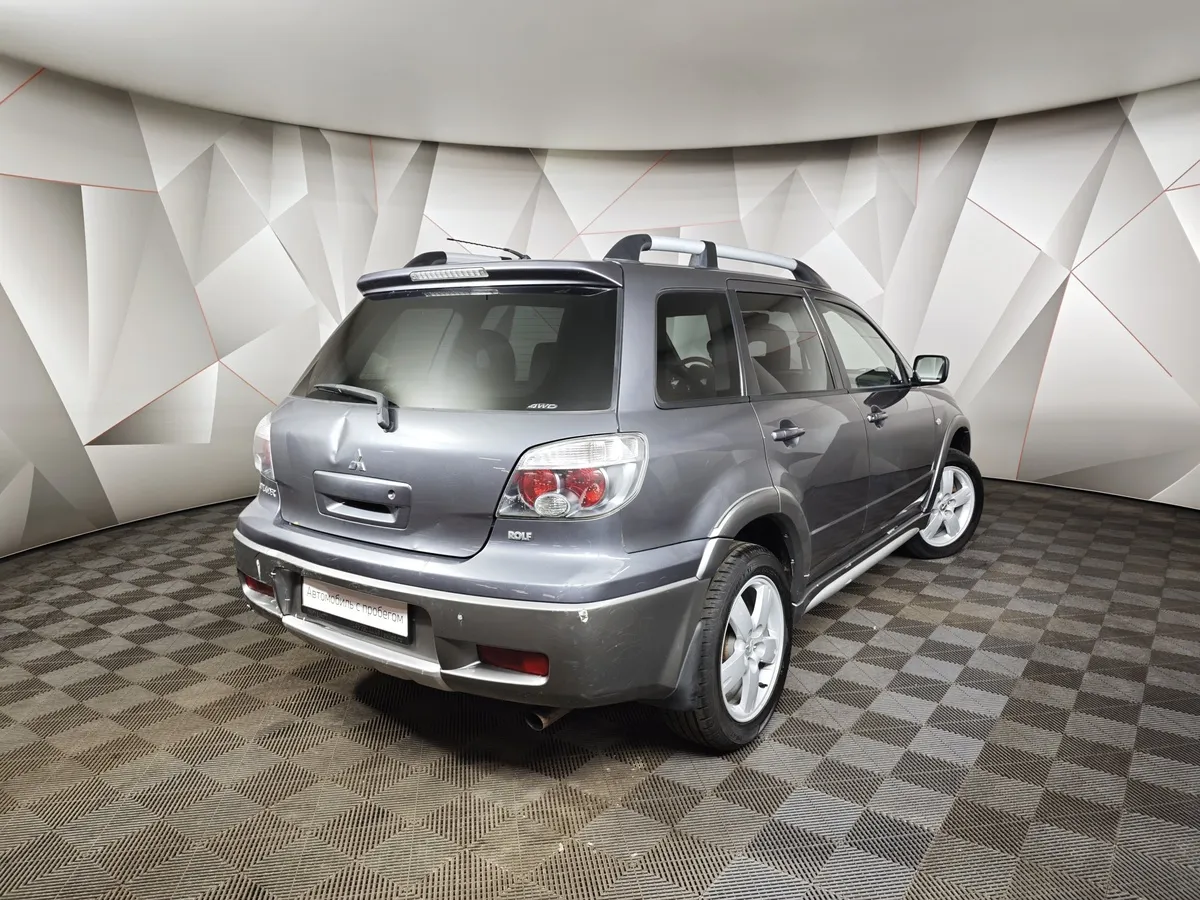 Mitsubishi Outlander 2.4 AT 4WD (160 л.с.) Серый в АВИЛОН. Слайд №2