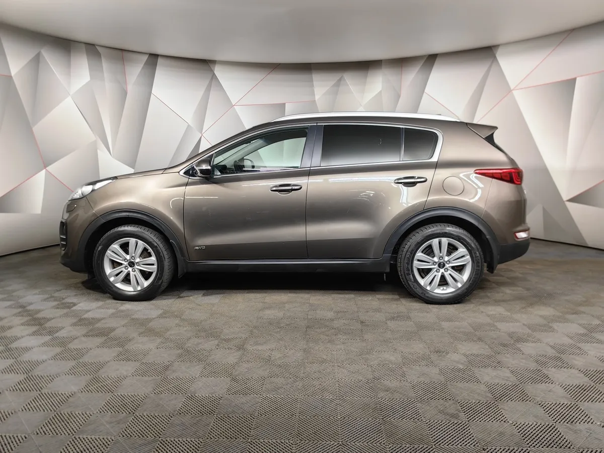 Kia Sportage 2.0 AT AWD (150 л.с.) Flagship Edition Коричневый в АВИЛОН. Слайд №5