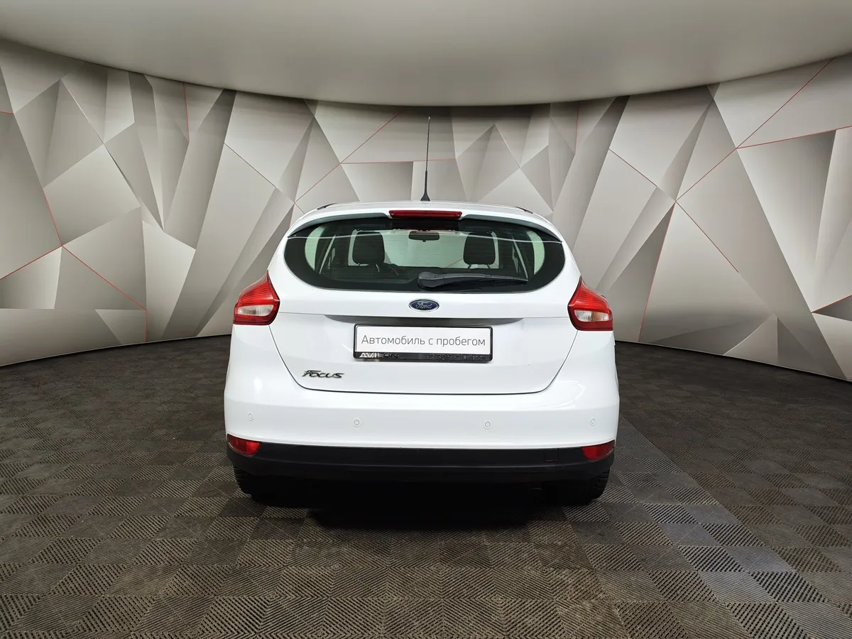 Ford Focus 1.6 PowerShift (105 л.с.) Trend Белый в АВИЛОН. Слайд №8