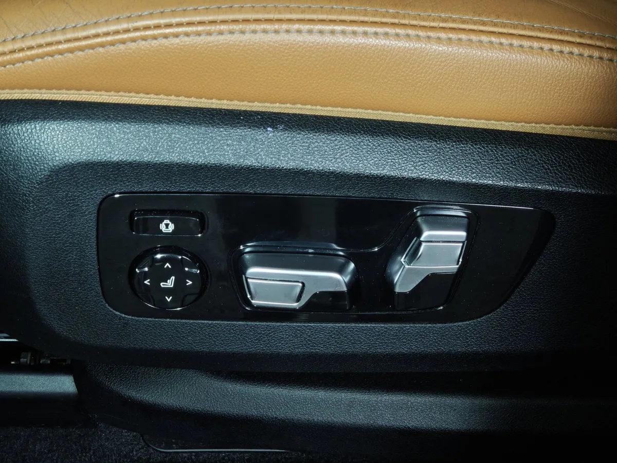 BMW X5 xDrive40i Steptronic (340 л.с.) Серый в АВИЛОН. Слайд №21