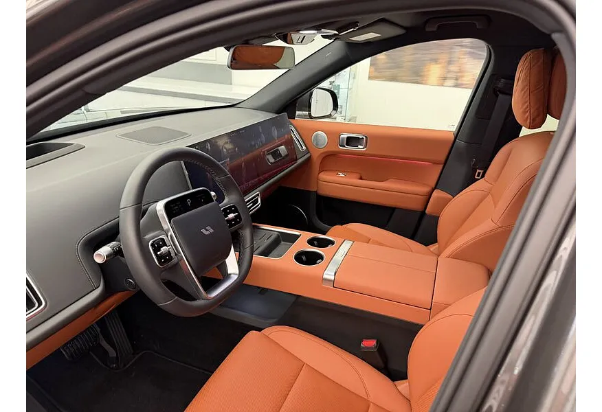 Li Auto L7 1.5 AT 4WD (449 л.с.) Ultra Черный в АВИЛОН. Слайд №4