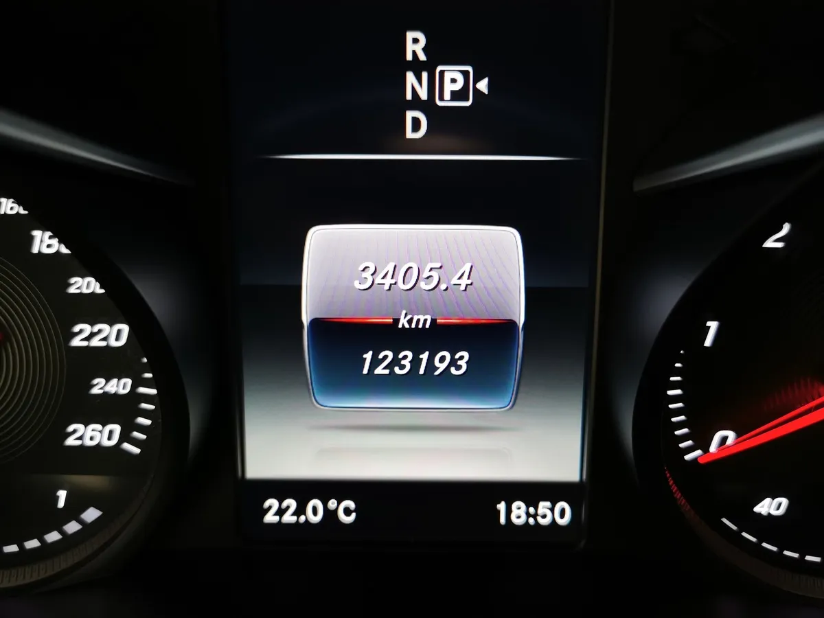 Mercedes-Benz V-Класс V 250 d AT L2 (190 л.с.) AVANTGARDE Черный в АВИЛОН. Слайд №18