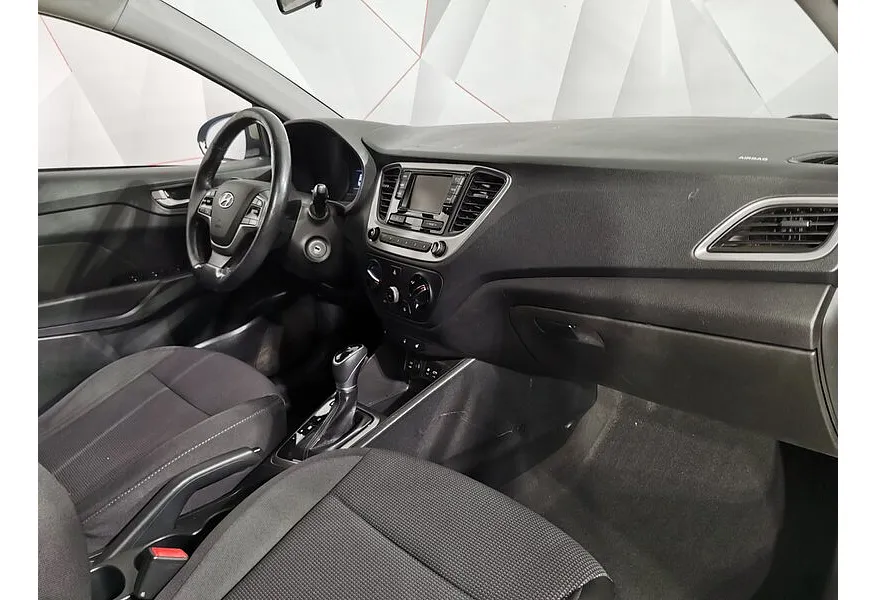 Hyundai Solaris 1.6 AT (123 л.с.) Active Plus Бежевый в АВИЛОН. Слайд №13