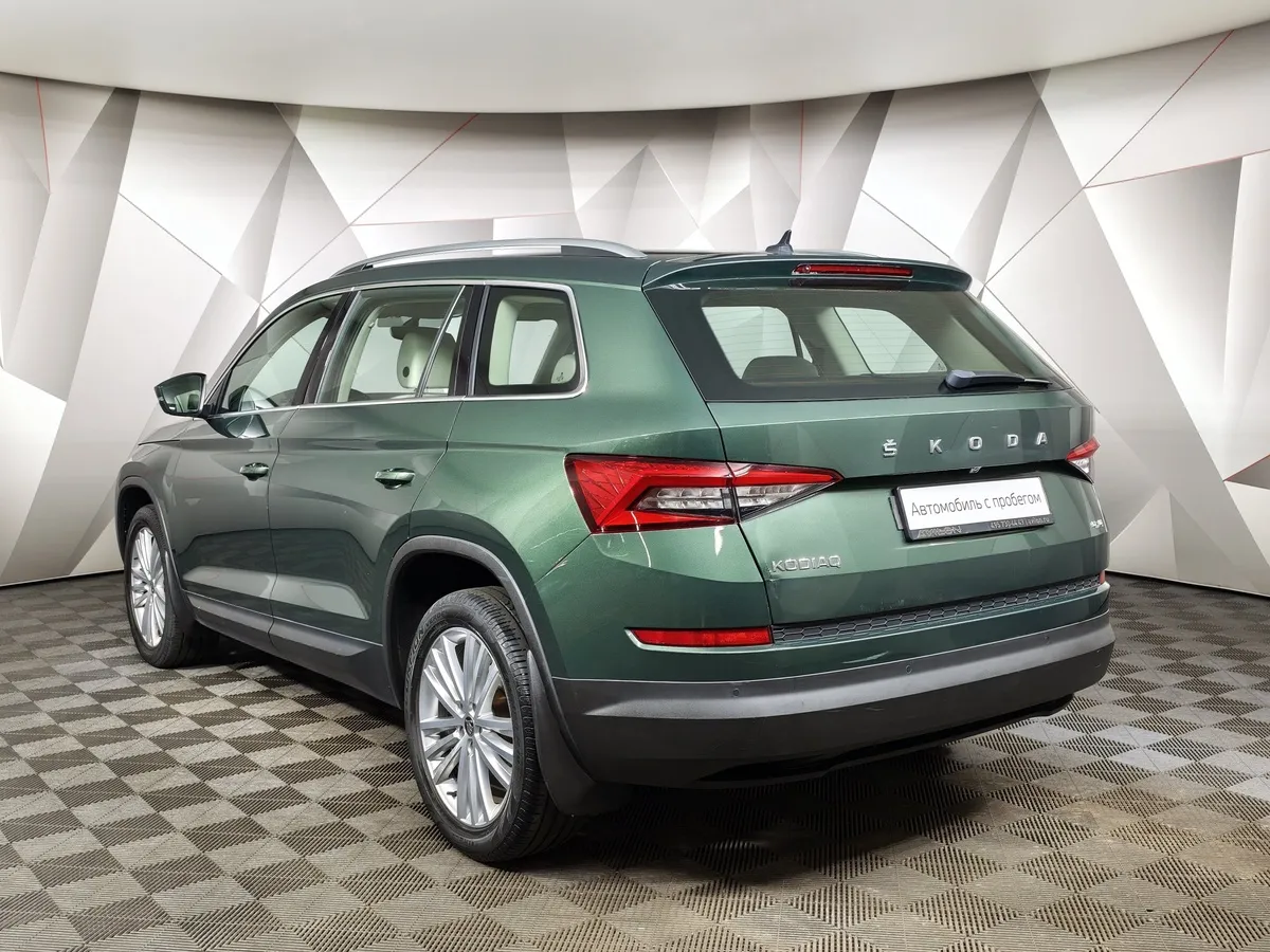 Skoda Kodiaq 1.4 TSI DSG 4X4 (150 л.с.) Зеленый в АВИЛОН. Слайд №4