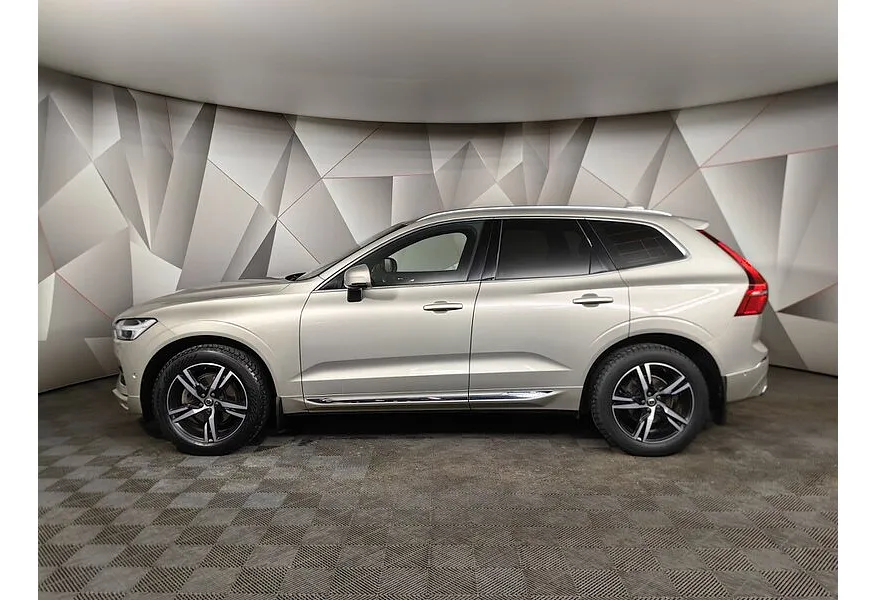 Volvo XC60 2.0 T5 AT AWD (249 л.с.) Inscription Бежевый в АВИЛОН. Слайд №5