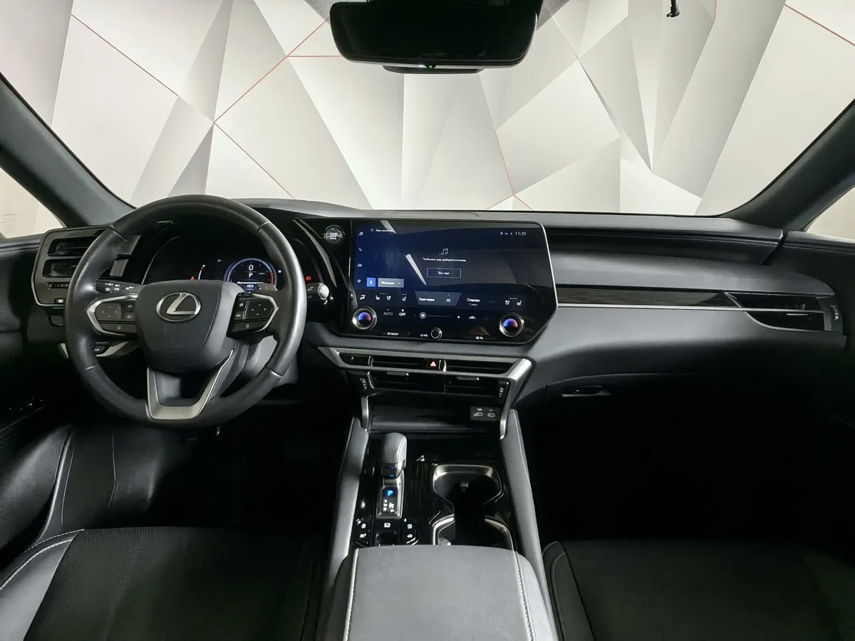 Lexus RX 350 AT AWD (279 л.с.) Executive Черный в АВИЛОН. Слайд №13