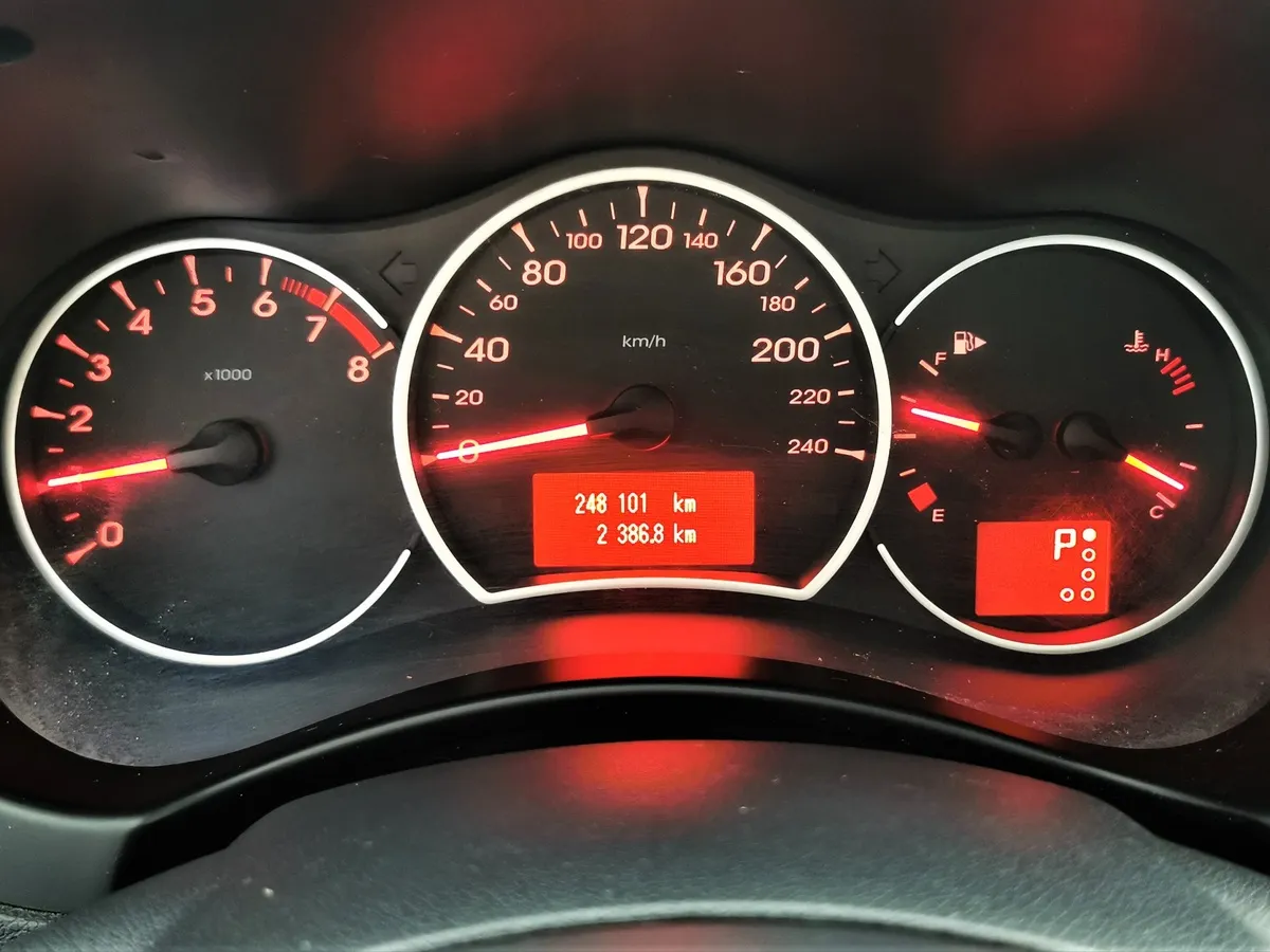 Renault Koleos 2.5 CVT 4x4 (171 л.с.) Серый в АВИЛОН. Слайд №17