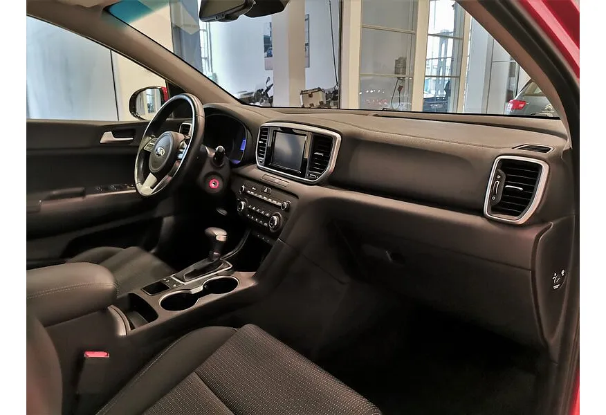 Kia Sportage 2.0 MPI AT 4WD (150 л.с.) Luxe Красный в АВИЛОН. Слайд №12