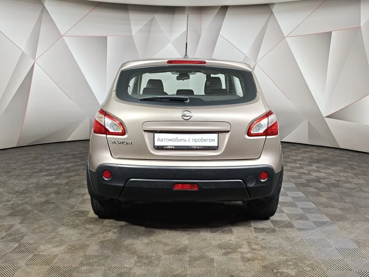 Nissan Qashqai 1.6 CVT FWD (117 л.с.) SE Коричневый в АВИЛОН. Слайд №8