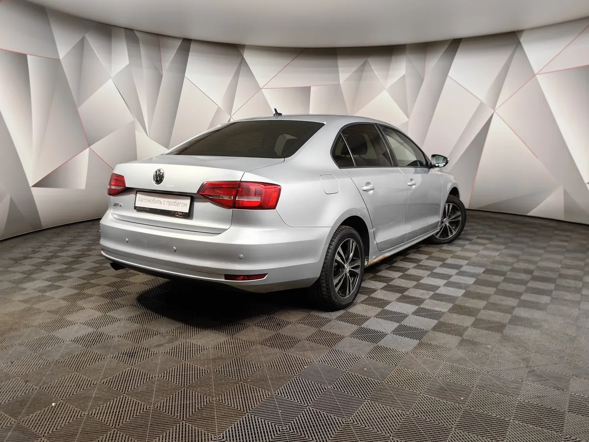 Volkswagen Jetta 1.6 MPI AT (105 л.с.) Trendline Серебристый в АВИЛОН. Слайд №2
