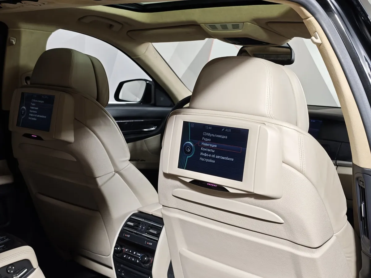 BMW 7 серия 750Li xDrive AT (407 л.с.) Черный в АВИЛОН. Слайд №23
