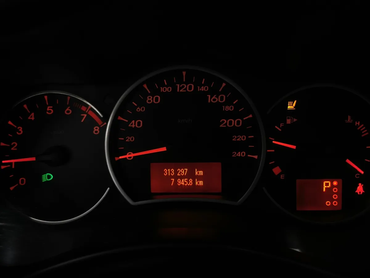 Renault Koleos 2.5 CVT 4x4 (171 л.с.) Красный в АВИЛОН. Слайд №17