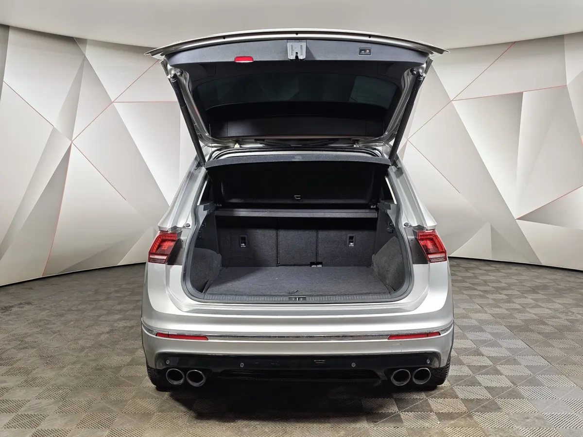 Volkswagen Tiguan 2.0 TSI 4Motion DSG (220 л.с.) Sportline Серебристый в АВИЛОН. Слайд №12