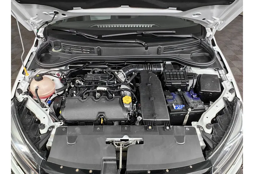 ВАЗ (Lada) Vesta 1.6 MT (106 л.с.) Белый в АВИЛОН. Слайд №11