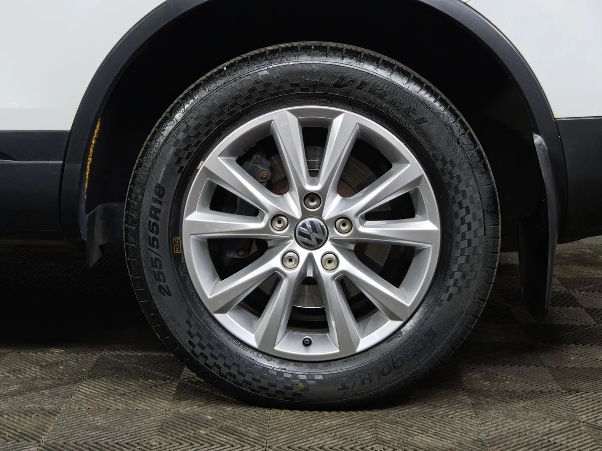 Volkswagen Touareg 3.6 FSI Tiptronic 4Motion (249 л.с.) V6 FSI Белый в АВИЛОН. Слайд №9