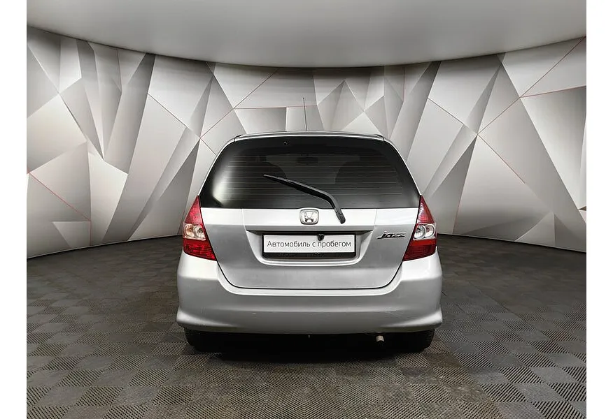 Honda Jazz 1.4 CVT (83 л.с.) Серебристый в АВИЛОН. Слайд №8 Honda Jazz 1.4 CVT (83 л.с.) Серебристый в АВИЛОН. Слайд №8