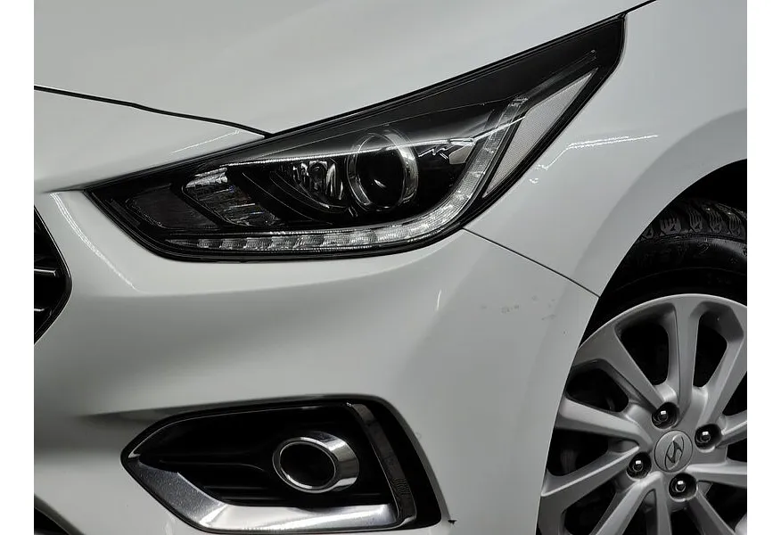 Hyundai Solaris 1.6 MT (123 л.с.) Comfort Белый в АВИЛОН. Слайд №10