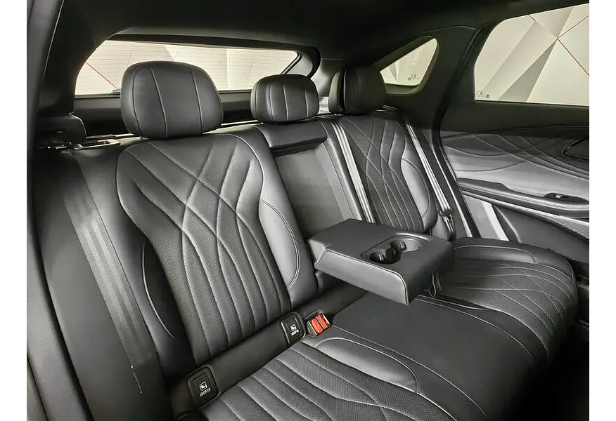 EXEED RX 2.0T DCT 4WD (249 л.с.) Platinum Белый в АВИЛОН. Слайд №16