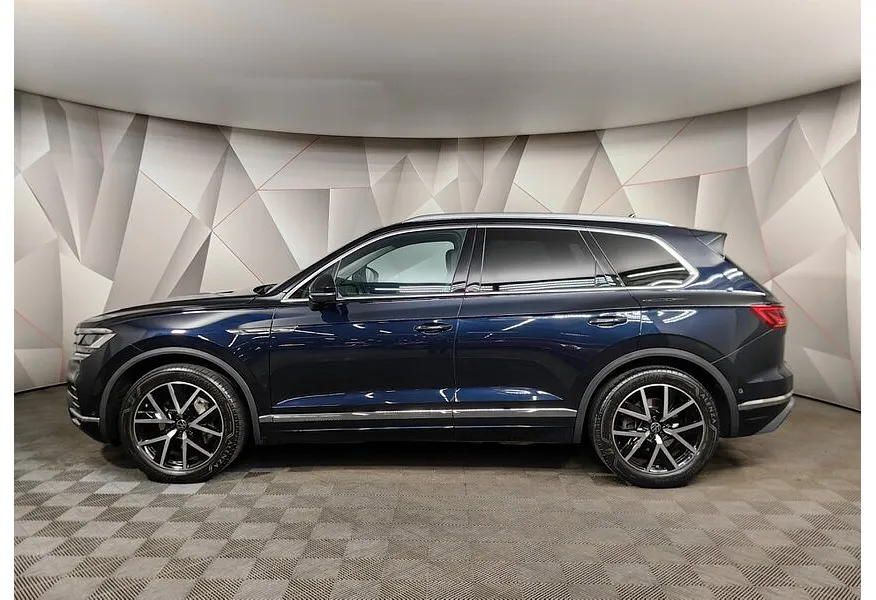 АВИЛОН - Volkswagen Touareg 3.0 V6 TDI Tiptronic 4Motion (249 л.с.) Exclusive Синий - slide 2