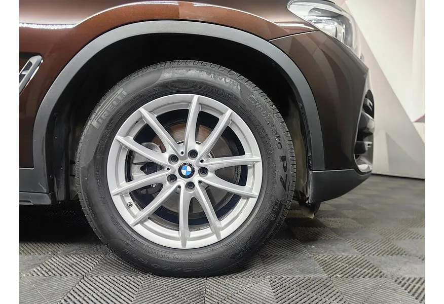 АВИЛОН - BMW X3 xDrive20i AT (184 л.с.)  Urban Special Edition Коричневый - slide 13