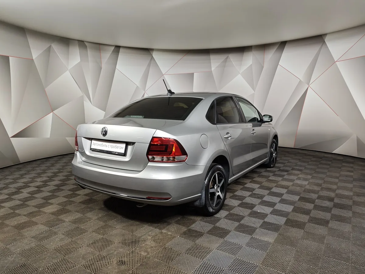 Volkswagen Polo 1.6 MT (105 л.с.) Trendline Серебристый в АВИЛОН. Слайд №2