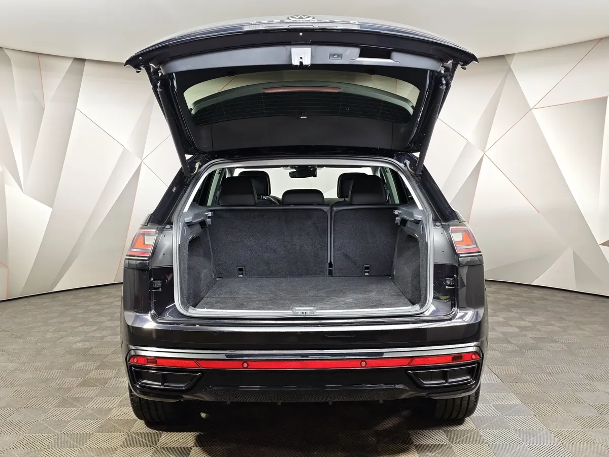 Volkswagen Teramont X 2.0 7DSG AWD (220 л.с.) Черный в АВИЛОН. Слайд №12