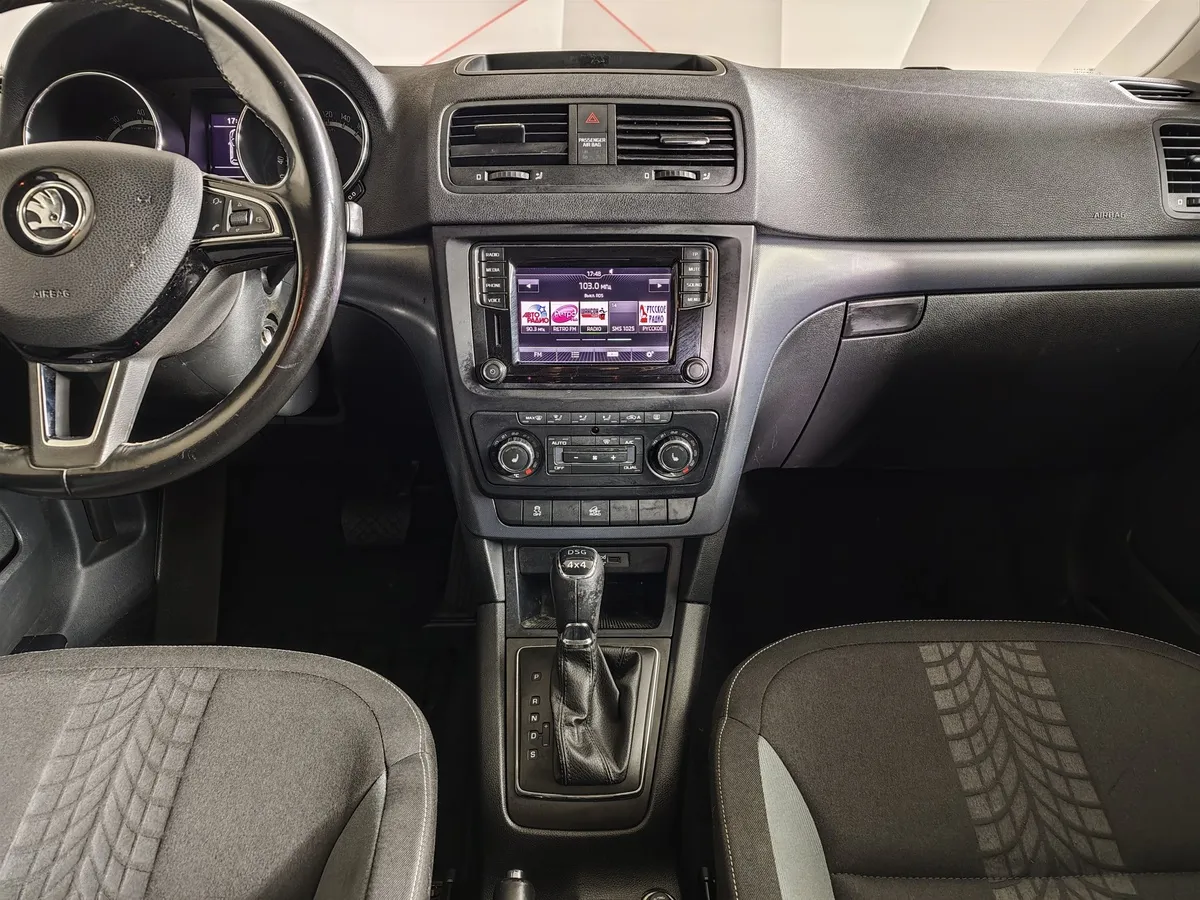 Skoda Yeti 1.8 TSI 4x4 DSG (152 л.с.) Белый в АВИЛОН. Слайд №14