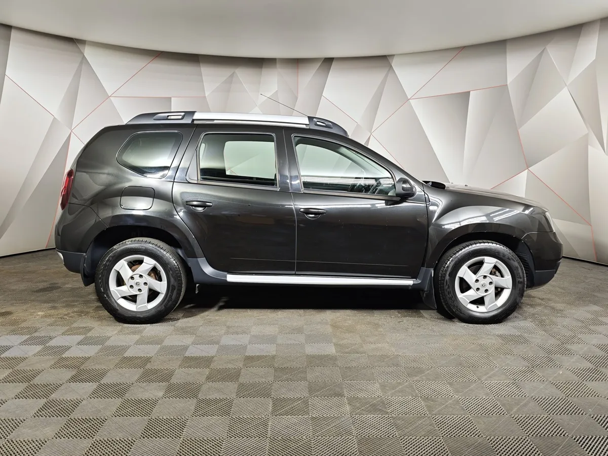 Renault Duster 2.0 AT (135 л.с.) Черный в АВИЛОН. Слайд №6