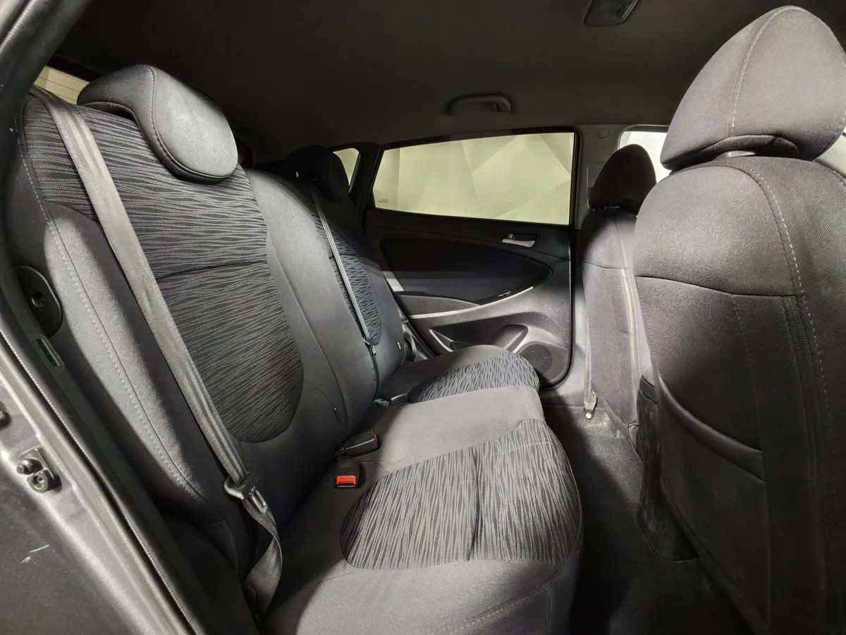Hyundai Solaris 1.6 AT (123 л.с.) Comfort Серый в АВИЛОН. Слайд №16