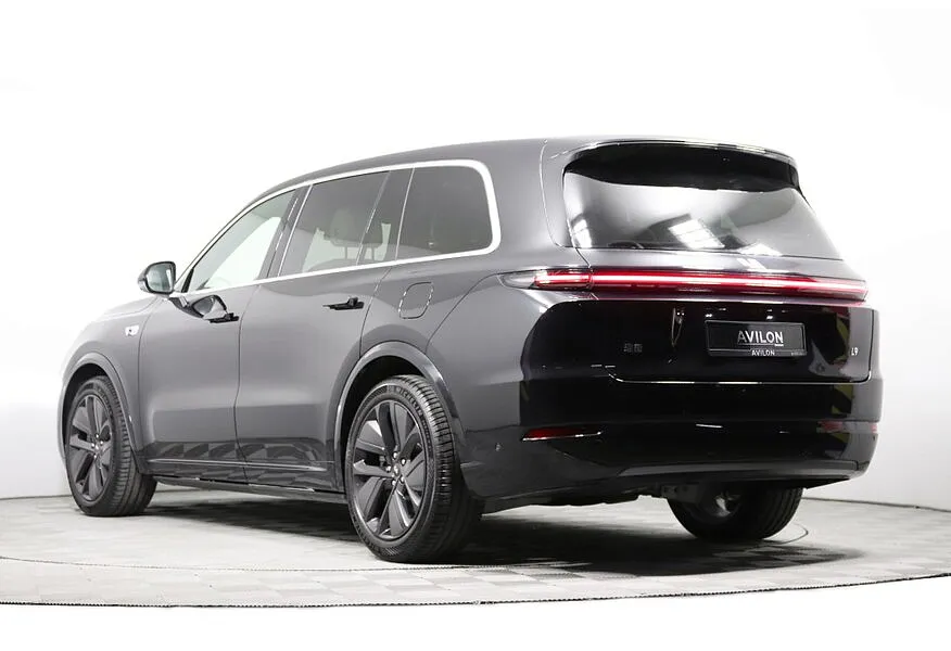 Li Auto L9 1.5 AT 4WD (449 л.с.) Ultra Черный в АВИЛОН. Слайд №5