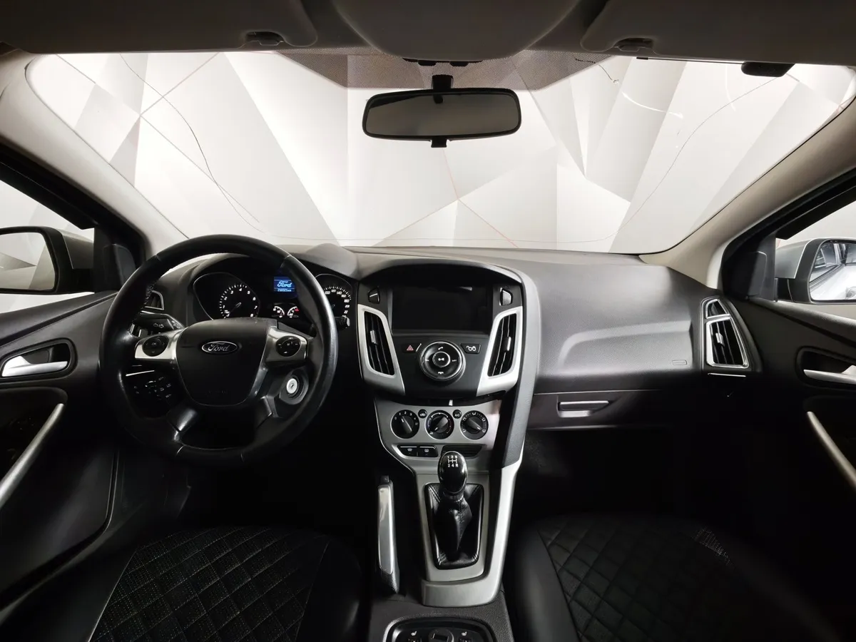 Ford Focus 1.6 MT (125 л.с.) Trend Серебристый в АВИЛОН. Слайд №13