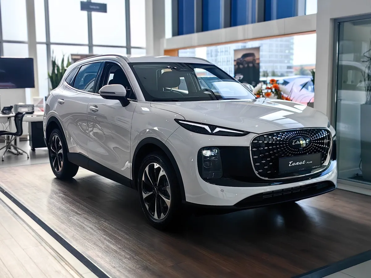TENET Plus L6 1.5T 6DCT 2WD (147 л.с.) Ультра Белый в АВИЛОН. Слайд №2