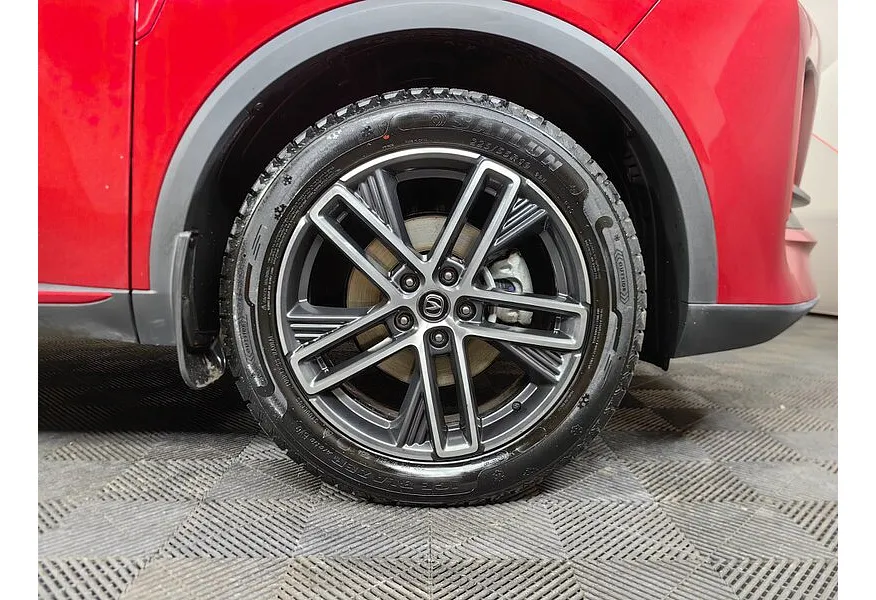 Changan UNI-S 1.5T 7DCT 2WD (181 л.с.) Tech Plus Красный в АВИЛОН. Слайд №9