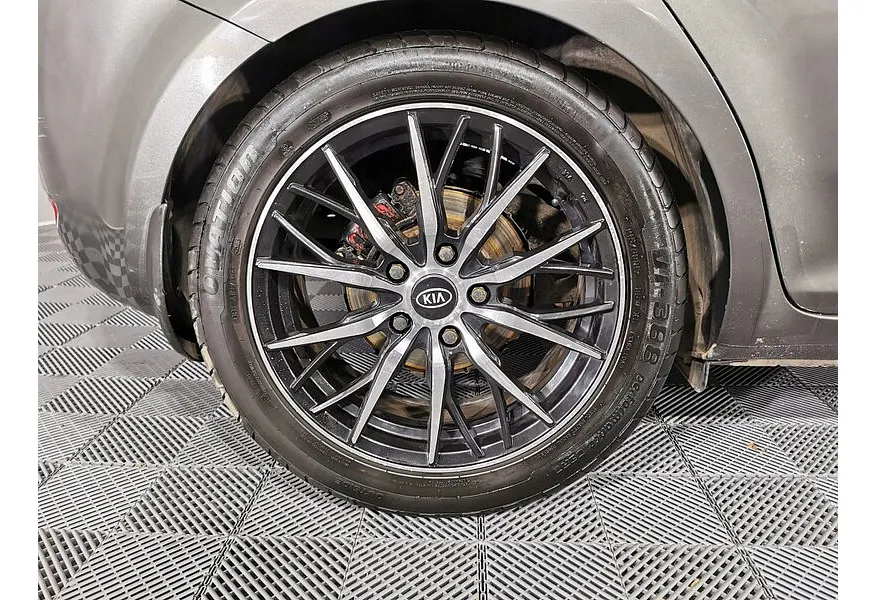 АВИЛОН - Kia Ceed 1.6 MT (122 л.с.) Серебристый - slide 14