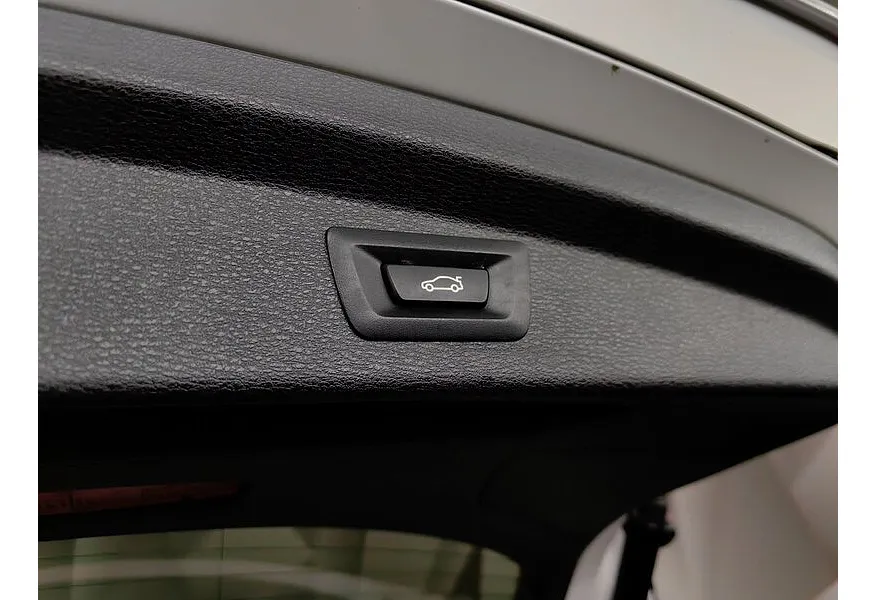 BMW X2 20i sDrive AMT (192 л.с.) Advantage Белый в АВИЛОН. Слайд №16