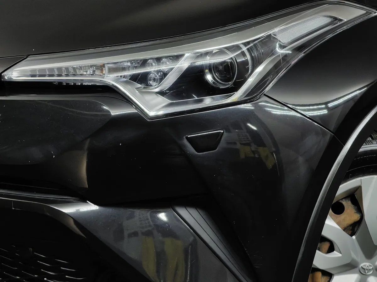 Toyota C-HR 1.2 MT (116 л.с.) Черный в АВИЛОН. Слайд №9
