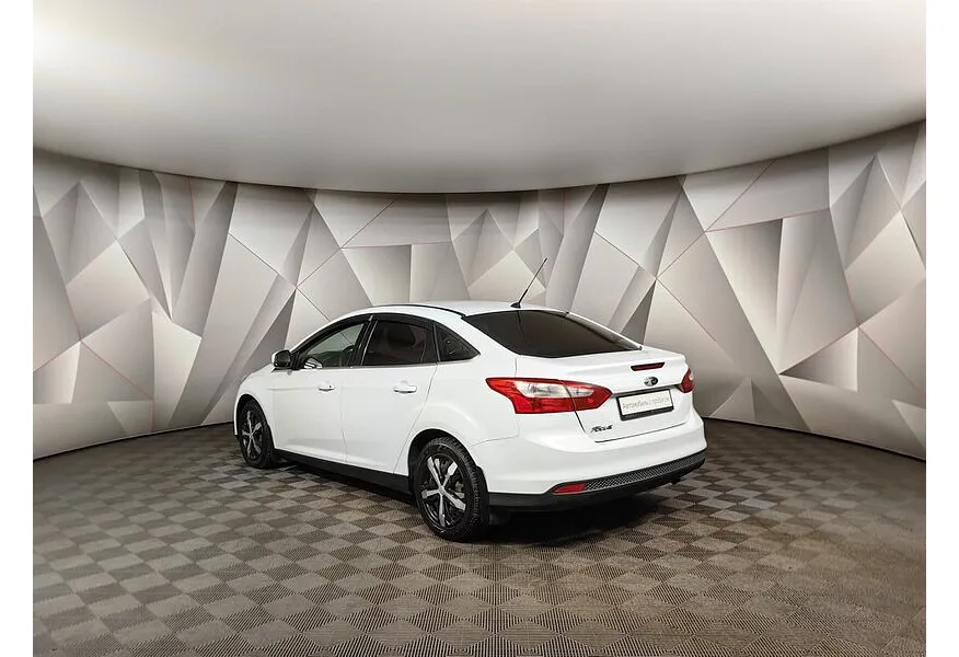 Ford Focus 1.6 MT (125 л.с.) Trend Белый в АВИЛОН. Слайд №4