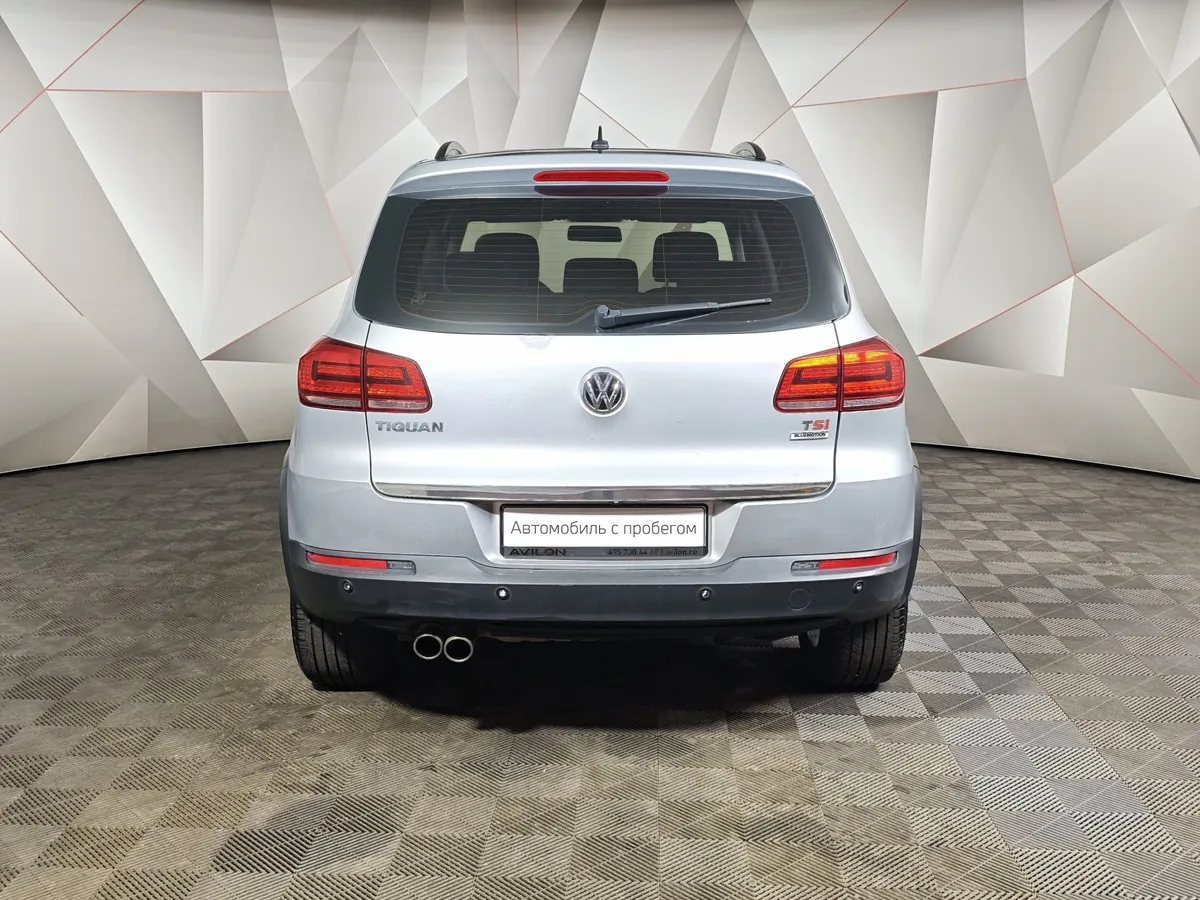Volkswagen Tiguan 1.4 TSI BlueMotion DSG (150 л.с.) Sport&Style Черный в АВИЛОН. Слайд №8