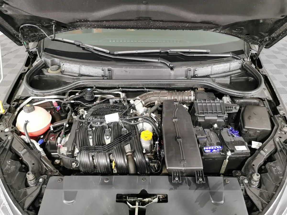 ВАЗ (Lada) Vesta 1.8 CVT (122 л.с.) Черный в АВИЛОН. Слайд №11